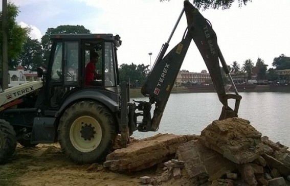 Bulldoze of embankment of Kalayan Sagar lake stopped, says DFO Bulldoze of embankment of Kalayan Sagar lake stopped, says DFO